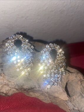 Vintage 80s Crystal Teardrop Clip Statement Earrings